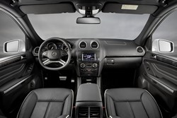 Mercedes Grand Edition muszerfala